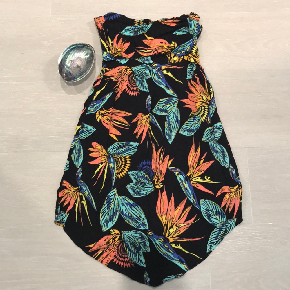 💙Volcom Strapless Dress💙